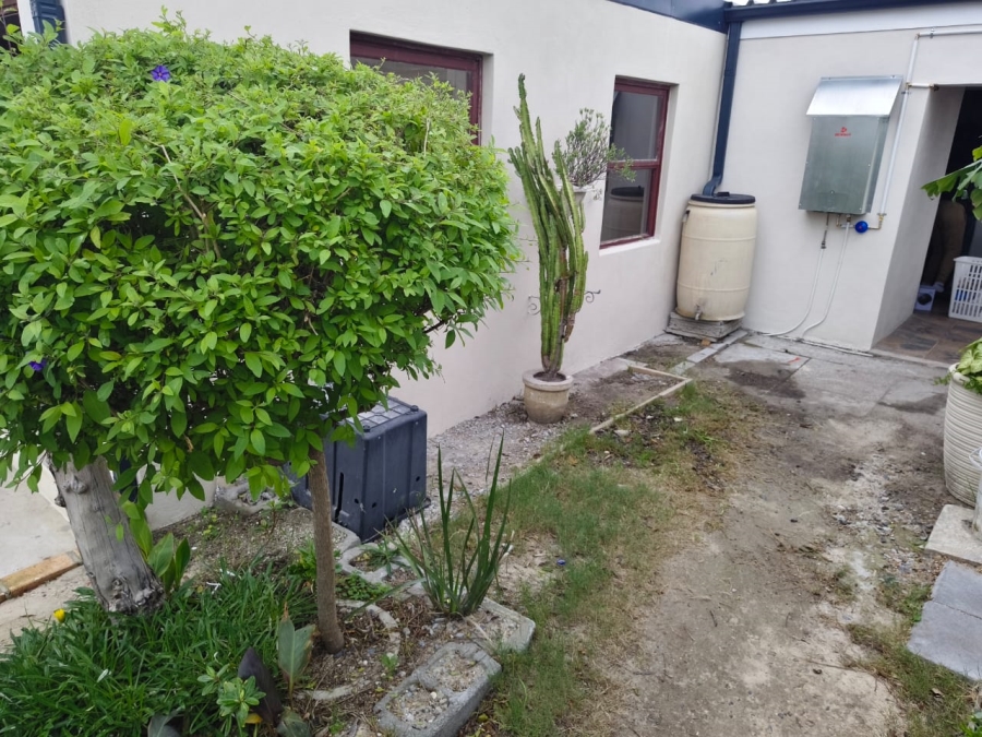 To Let 3 Bedroom Property for Rent in Sanddrift Western Cape